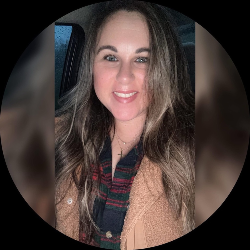 Meet your Posher, Courtney